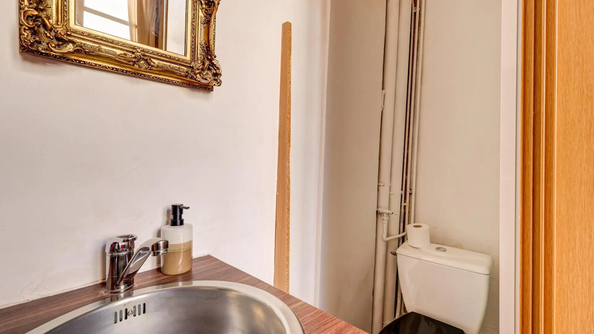 Small Luxurious Room In The Heart Of Saint Germain Paris 0*,