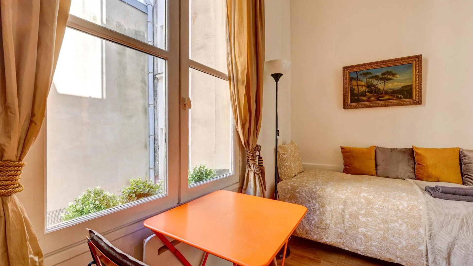 Small Luxurious Room In The Heart Of Saint Germain Paris 0*,  France