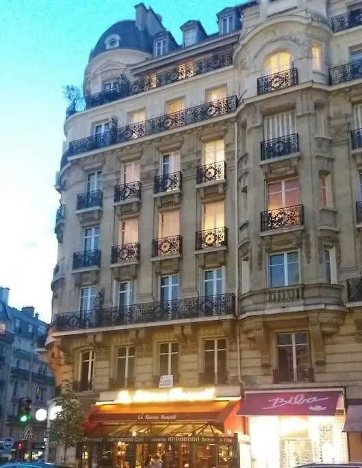 Small Luxurious Room In The Heart Of Saint Germain パリ アパート